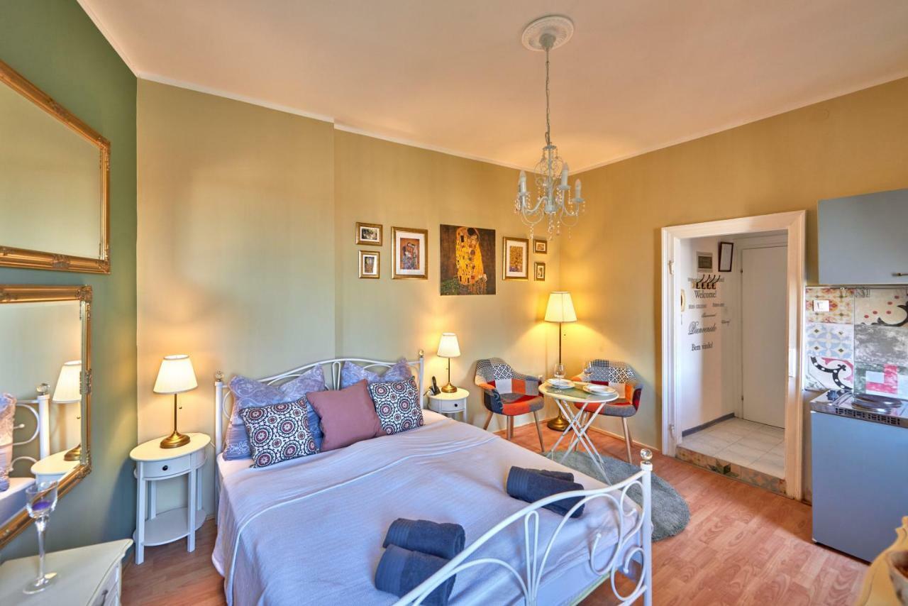 Apartma Old Romantic With Free Private Parking